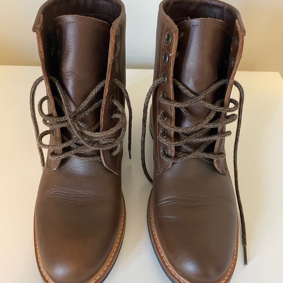 Nisolo Amalia All-Weather lace-up leather ankle boot in brown size 6.5 - Picture 2 of 12